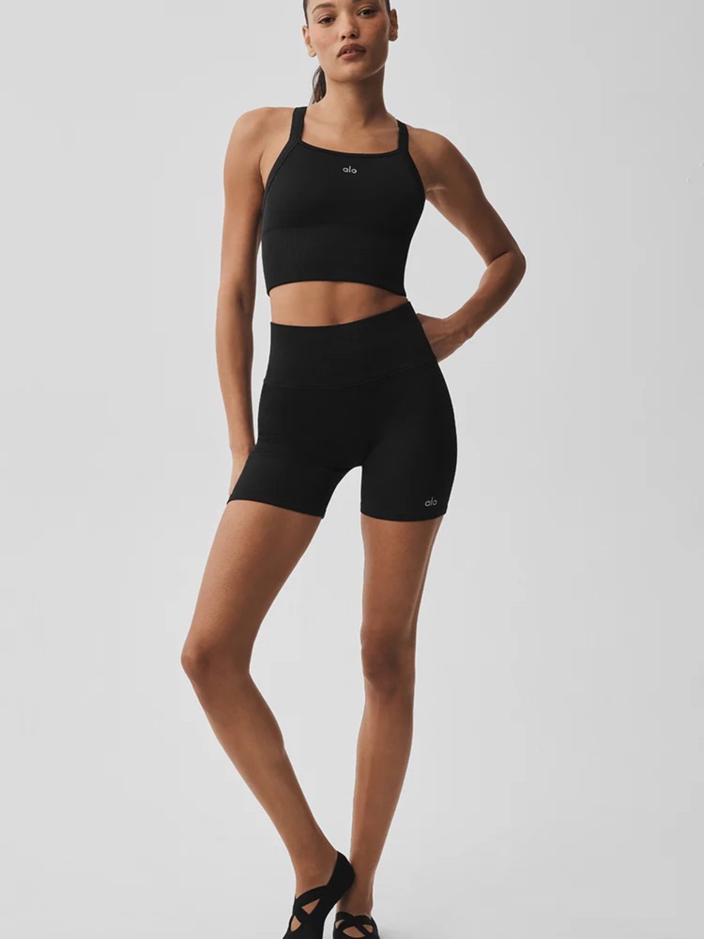 ALO Yoga 5" Seamless Ribbed Favorite Short